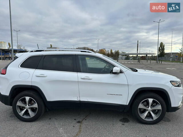 Белый Джип Чероки, объемом двигателя 3.24 л и пробегом 109 тыс. км за 17900 $, фото 8 на Automoto.ua