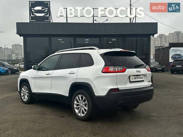 Білий Джип Cherokee, об'ємом двигуна 2.36 л та пробігом 73 тис. км за 17990 $, фото 4 на Automoto.ua