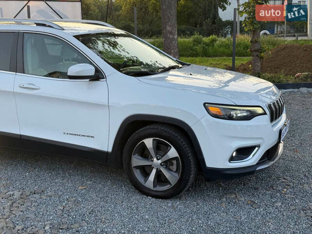Білий Джип Cherokee, об'ємом двигуна 2.36 л та пробігом 96 тис. км за 18500 $, фото 18 на Automoto.ua