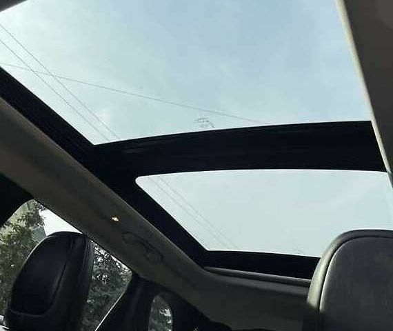 Белый Джип Чероки, объемом двигателя 3.2 л и пробегом 76 тыс. км за 16000 $, фото 6 на Automoto.ua