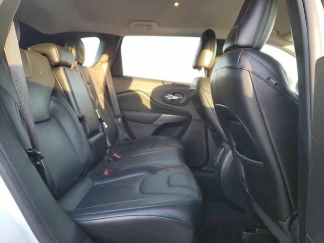 Белый Джип Чероки, объемом двигателя 2.4 л и пробегом 143 тыс. км за 3200 $, фото 9 на Automoto.ua