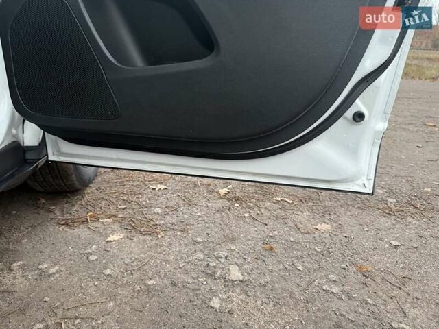 Белый Джип Чероки, объемом двигателя 3.24 л и пробегом 40 тыс. км за 22500 $, фото 22 на Automoto.ua