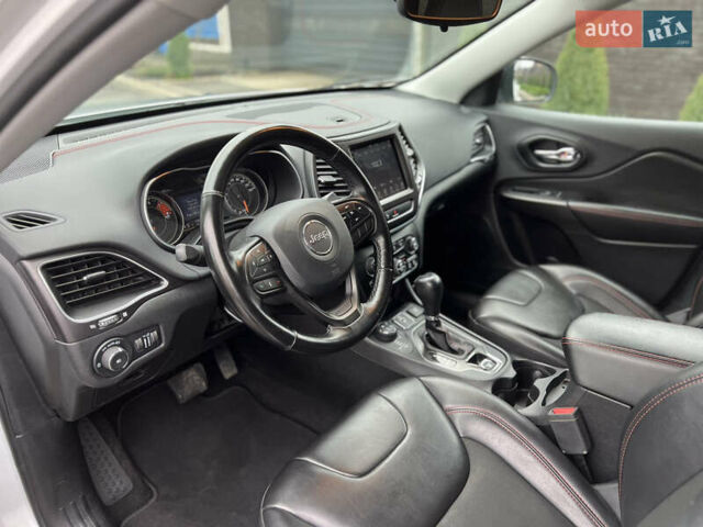 Белый Джип Чероки, объемом двигателя 3.24 л и пробегом 93 тыс. км за 21700 $, фото 9 на Automoto.ua