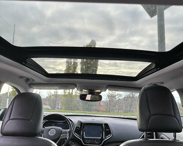 Белый Джип Чероки, объемом двигателя 3.24 л и пробегом 109 тыс. км за 17900 $, фото 27 на Automoto.ua