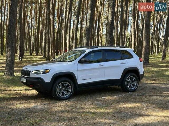 Білий Джип Cherokee, об'ємом двигуна 3.24 л та пробігом 160 тис. км за 20750 $, фото 9 на Automoto.ua