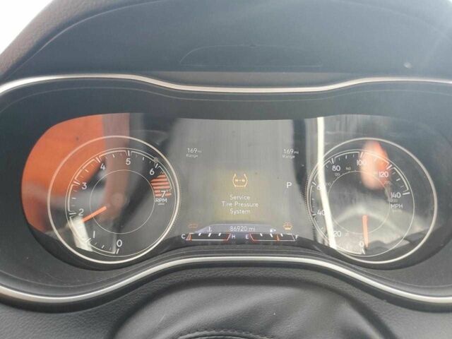 Белый Джип Чероки, объемом двигателя 0 л и пробегом 86 тыс. км за 11000 $, фото 8 на Automoto.ua