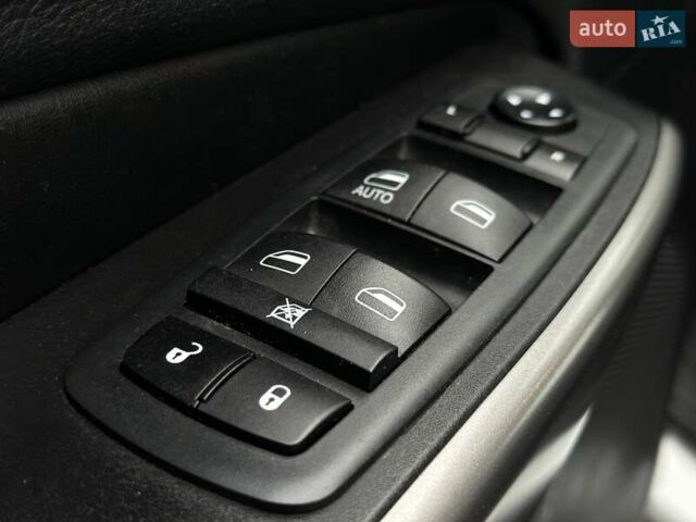 Белый Джип Чероки, объемом двигателя 3.24 л и пробегом 68 тыс. км за 19900 $, фото 12 на Automoto.ua