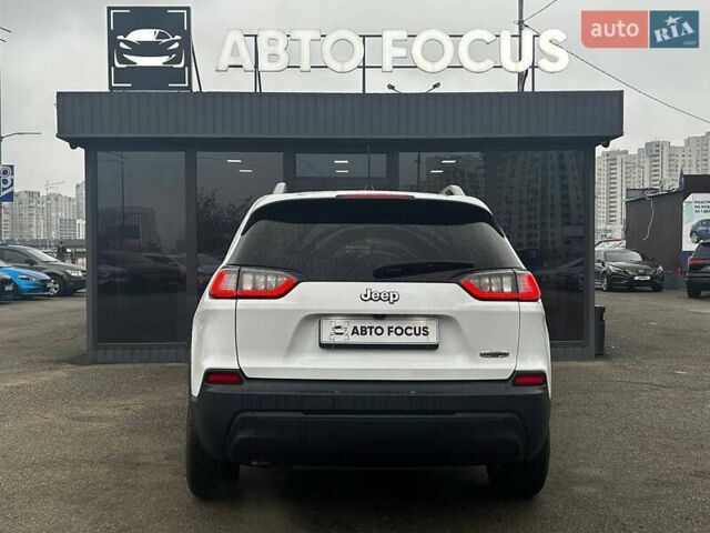 Білий Джип Cherokee, об'ємом двигуна 2.36 л та пробігом 73 тис. км за 17990 $, фото 5 на Automoto.ua