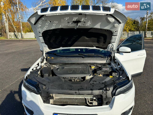 Білий Джип Cherokee, об'ємом двигуна 3.24 л та пробігом 67 тис. км за 24500 $, фото 10 на Automoto.ua