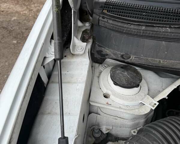 Белый Джип Чероки, объемом двигателя 3.24 л и пробегом 40 тыс. км за 22500 $, фото 13 на Automoto.ua