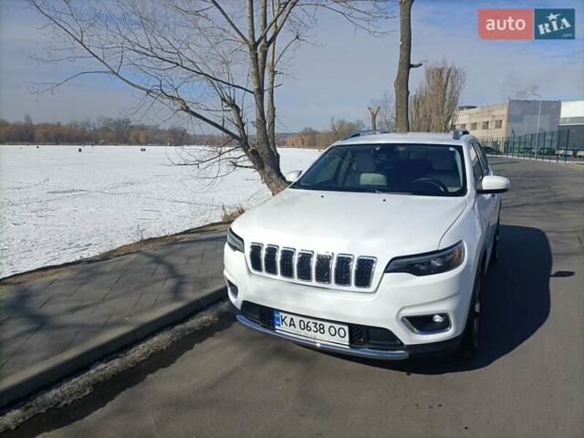 Білий Джип Cherokee, об'ємом двигуна 2.36 л та пробігом 113 тис. км за 16820 $, фото 5 на Automoto.ua