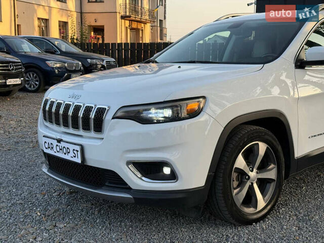 Білий Джип Cherokee, об'ємом двигуна 2.36 л та пробігом 96 тис. км за 18500 $, фото 2 на Automoto.ua