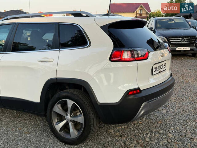 Білий Джип Cherokee, об'ємом двигуна 2.36 л та пробігом 96 тис. км за 18500 $, фото 8 на Automoto.ua