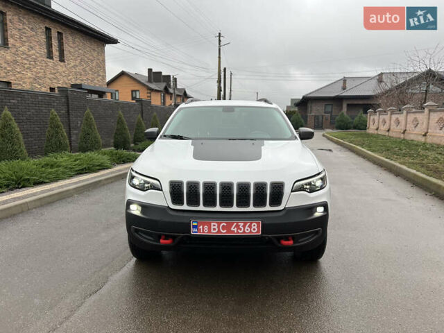 Белый Джип Чероки, объемом двигателя 3.24 л и пробегом 93 тыс. км за 21700 $, фото 2 на Automoto.ua