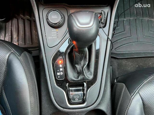 Білий Джип Cherokee, об'ємом двигуна 3.2 л та пробігом 76 тис. км за 18790 $, фото 34 на Automoto.ua