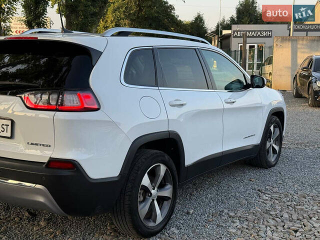 Білий Джип Cherokee, об'ємом двигуна 2.36 л та пробігом 96 тис. км за 18500 $, фото 14 на Automoto.ua