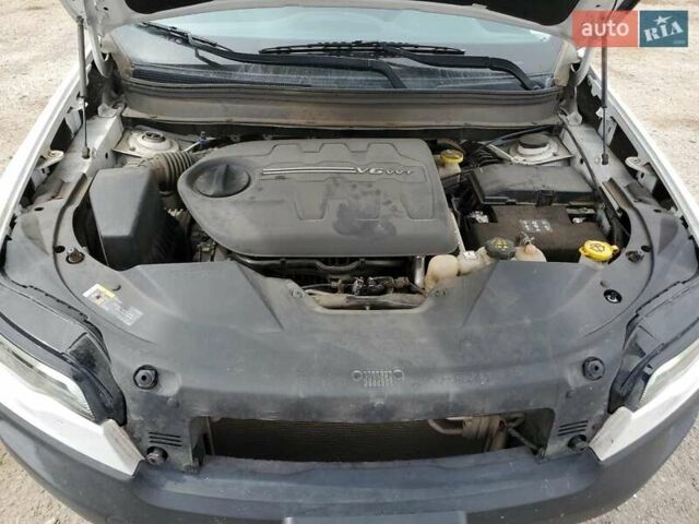 Білий Джип Cherokee, об'ємом двигуна 3.24 л та пробігом 128 тис. км за 3000 $, фото 10 на Automoto.ua