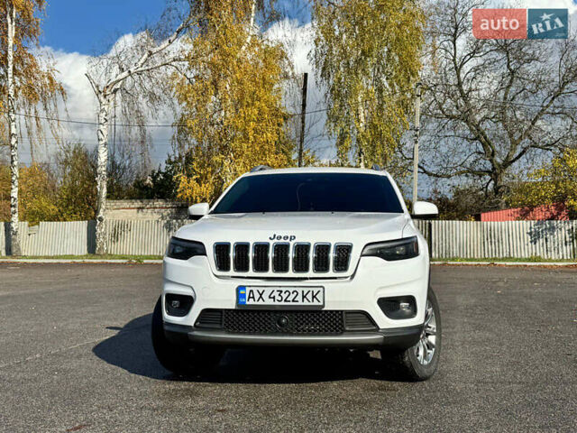 Білий Джип Cherokee, об'ємом двигуна 3.24 л та пробігом 67 тис. км за 24500 $, фото 2 на Automoto.ua