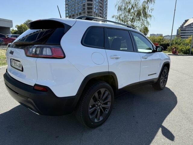 Білий Джип Cherokee, об'ємом двигуна 3.2 л та пробігом 120 тис. км за 21200 $, фото 3 на Automoto.ua