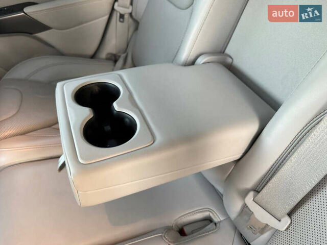 Белый Джип Чероки, объемом двигателя 2.36 л и пробегом 96 тыс. км за 18000 $, фото 44 на Automoto.ua