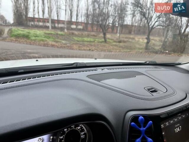 Белый Джип Чероки, объемом двигателя 3.24 л и пробегом 40 тыс. км за 22500 $, фото 37 на Automoto.ua