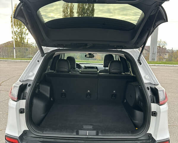 Белый Джип Чероки, объемом двигателя 3.24 л и пробегом 109 тыс. км за 17900 $, фото 29 на Automoto.ua