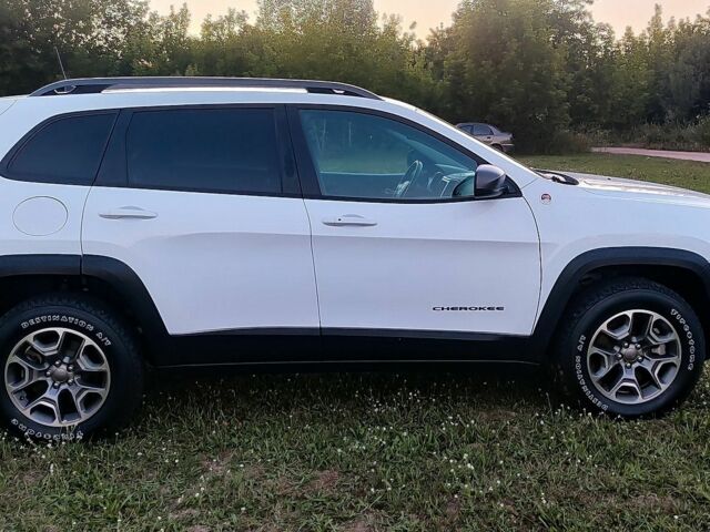 Білий Джип Cherokee, об'ємом двигуна 3.2 л та пробігом 91 тис. км за 17999 $, фото 34 на Automoto.ua