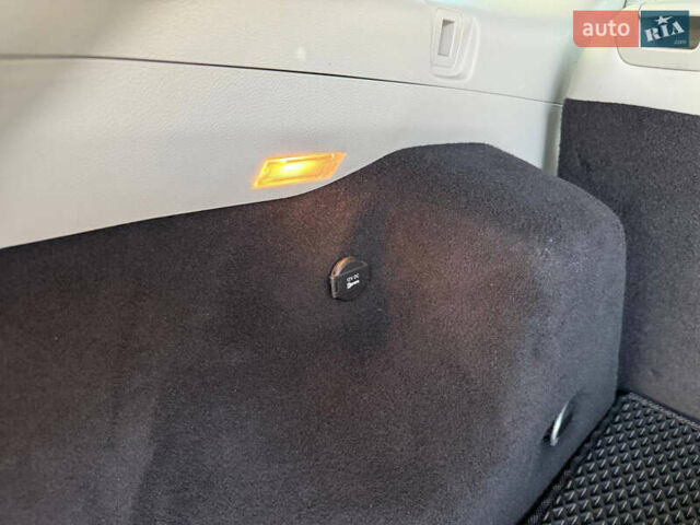 Белый Джип Чероки, объемом двигателя 2.36 л и пробегом 96 тыс. км за 18000 $, фото 50 на Automoto.ua