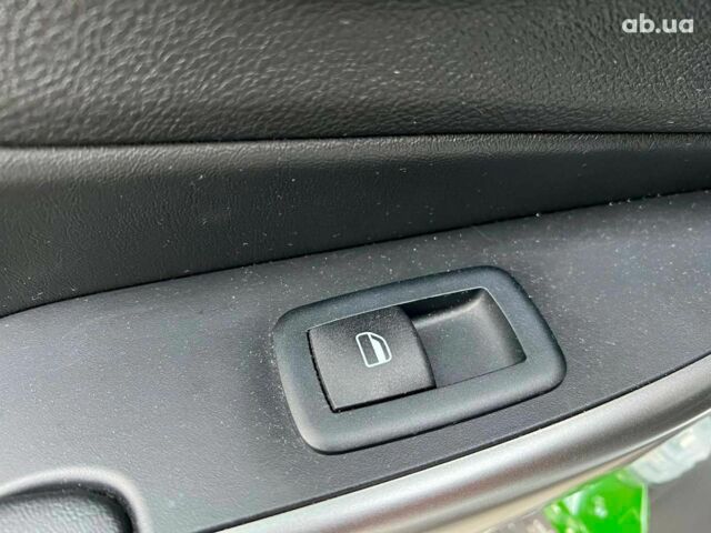 Білий Джип Cherokee, об'ємом двигуна 3.2 л та пробігом 76 тис. км за 18790 $, фото 37 на Automoto.ua