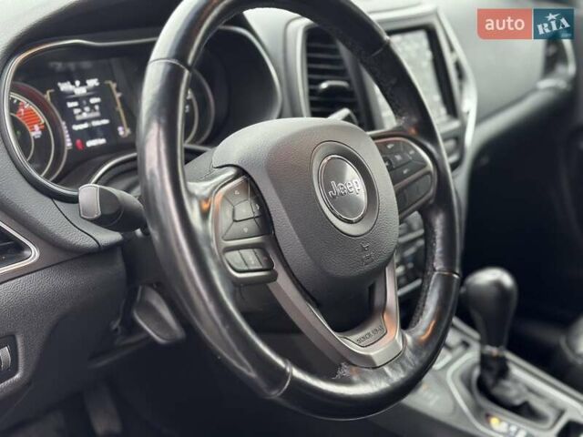 Белый Джип Чероки, объемом двигателя 3.24 л и пробегом 68 тыс. км за 19900 $, фото 13 на Automoto.ua