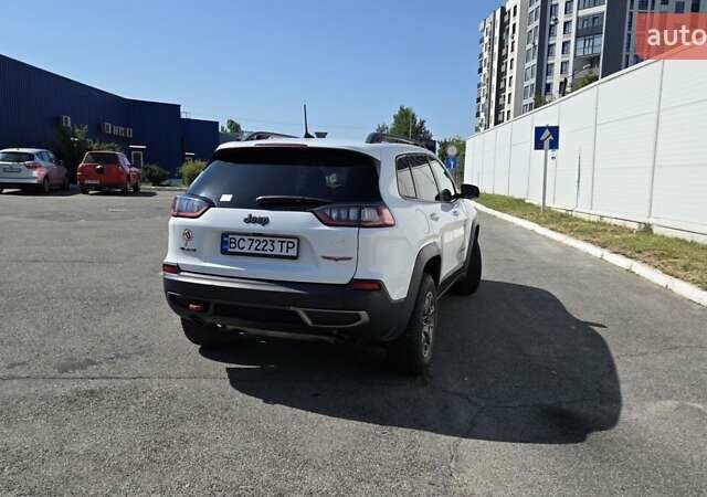 Білий Джип Cherokee, об'ємом двигуна 3.24 л та пробігом 106 тис. км за 20500 $, фото 9 на Automoto.ua