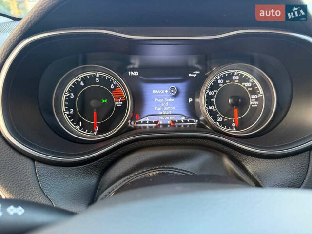 Белый Джип Чероки, объемом двигателя 2.36 л и пробегом 96 тыс. км за 18000 $, фото 60 на Automoto.ua