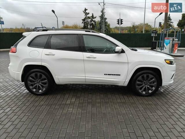 Джип Чероки 2020 в Киеве на Automoto.ua Белый Джип Чероки, объемом двигателя 3.24 л и пробегом 121 тыс. км за 19700 $, фото 4 на Automoto.ua