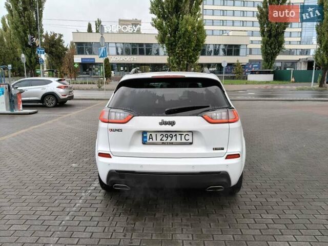 Джип Чероки 2020 в Киеве на Automoto.ua Белый Джип Чероки, объемом двигателя 3.24 л и пробегом 121 тыс. км за 19700 $, фото 5 на Automoto.ua