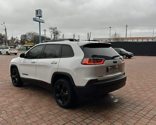 Білий Джип Cherokee, об'ємом двигуна 2.36 л та пробігом 49 тис. км за 16500 $, фото 4 на Automoto.ua
