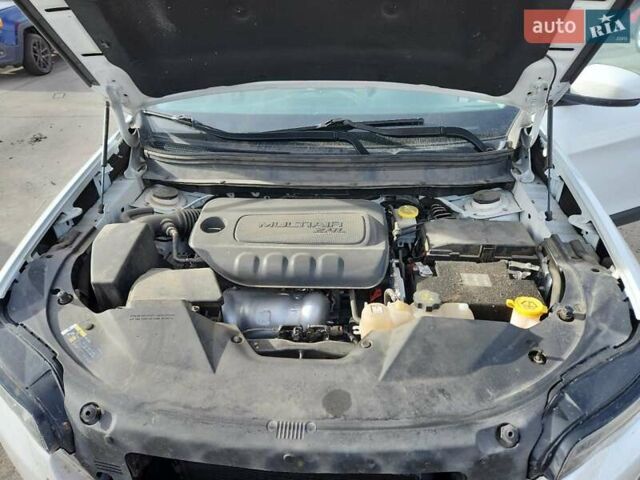 Белый Джип Чероки, объемом двигателя 2.36 л и пробегом 131 тыс. км за 3800 $, фото 11 на Automoto.ua