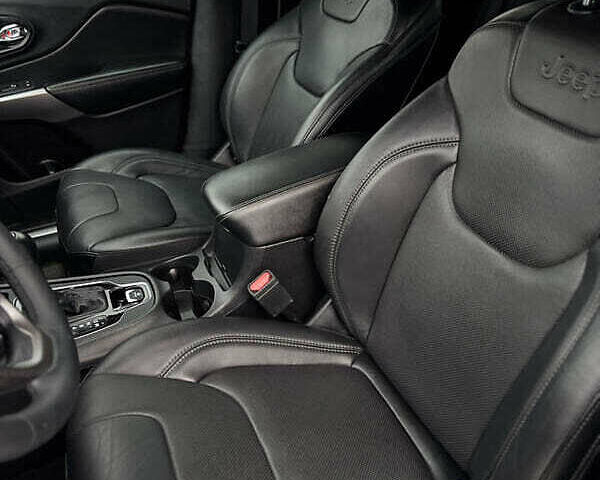 Білий Джип Cherokee, об'ємом двигуна 3.24 л та пробігом 72 тис. км за 17600 $, фото 15 на Automoto.ua