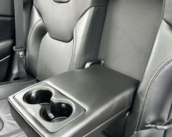 Белый Джип Чероки, объемом двигателя 3.24 л и пробегом 69 тыс. км за 21700 $, фото 26 на Automoto.ua