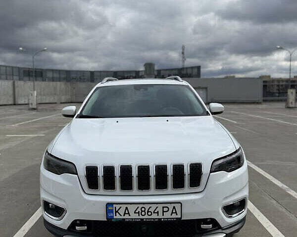 Білий Джип Cherokee, об'ємом двигуна 3.24 л та пробігом 72 тис. км за 17600 $, фото 2 на Automoto.ua