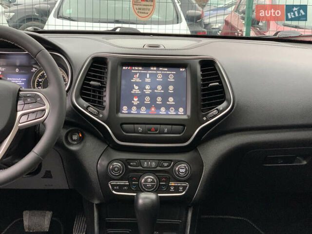 Белый Джип Чероки, объемом двигателя 3.2 л и пробегом 49 тыс. км за 22755 $, фото 67 на Automoto.ua