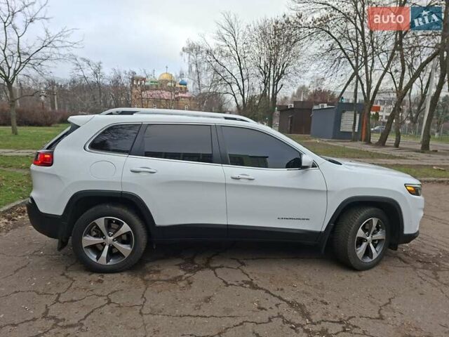 Білий Джип Cherokee, об'ємом двигуна 3.2 л та пробігом 78 тис. км за 23500 $, фото 6 на Automoto.ua