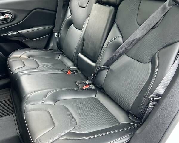 Білий Джип Cherokee, об'ємом двигуна 3.24 л та пробігом 69 тис. км за 21700 $, фото 21 на Automoto.ua