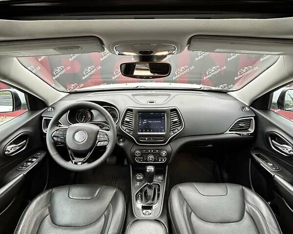 Белый Джип Чероки, объемом двигателя 3.24 л и пробегом 69 тыс. км за 21700 $, фото 19 на Automoto.ua