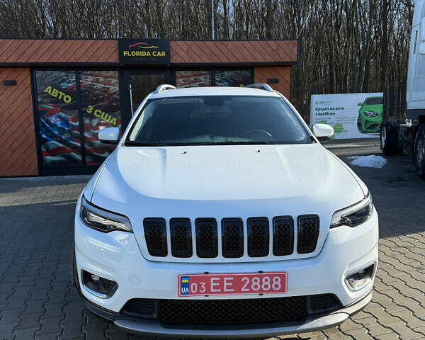 Белый Джип Чероки, объемом двигателя 0 л и пробегом 100 тыс. км за 16000 $, фото 1 на Automoto.ua