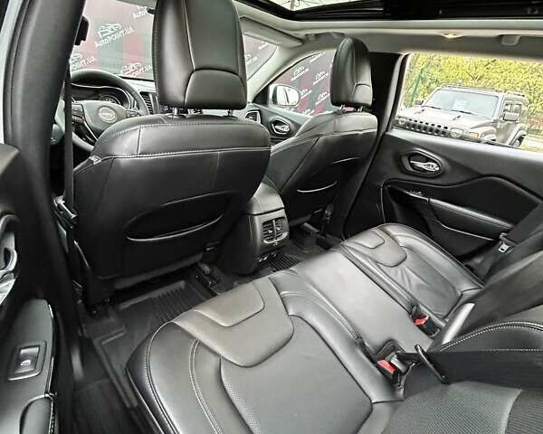 Білий Джип Cherokee, об'ємом двигуна 3.24 л та пробігом 69 тис. км за 21700 $, фото 20 на Automoto.ua