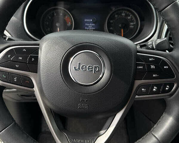 Білий Джип Cherokee, об'ємом двигуна 3.24 л та пробігом 72 тис. км за 17600 $, фото 20 на Automoto.ua