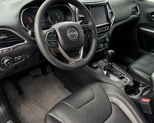 Білий Джип Cherokee, об'ємом двигуна 3.24 л та пробігом 72 тис. км за 17600 $, фото 22 на Automoto.ua