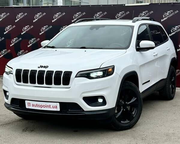 Белый Джип Чероки, объемом двигателя 3.24 л и пробегом 69 тыс. км за 21700 $, фото 2 на Automoto.ua