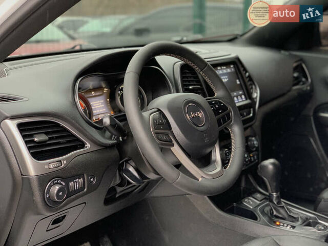 Белый Джип Чероки, объемом двигателя 3.2 л и пробегом 49 тыс. км за 22755 $, фото 29 на Automoto.ua