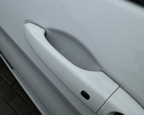 Білий Джип Cherokee, об'ємом двигуна 3.24 л та пробігом 69 тис. км за 21700 $, фото 8 на Automoto.ua